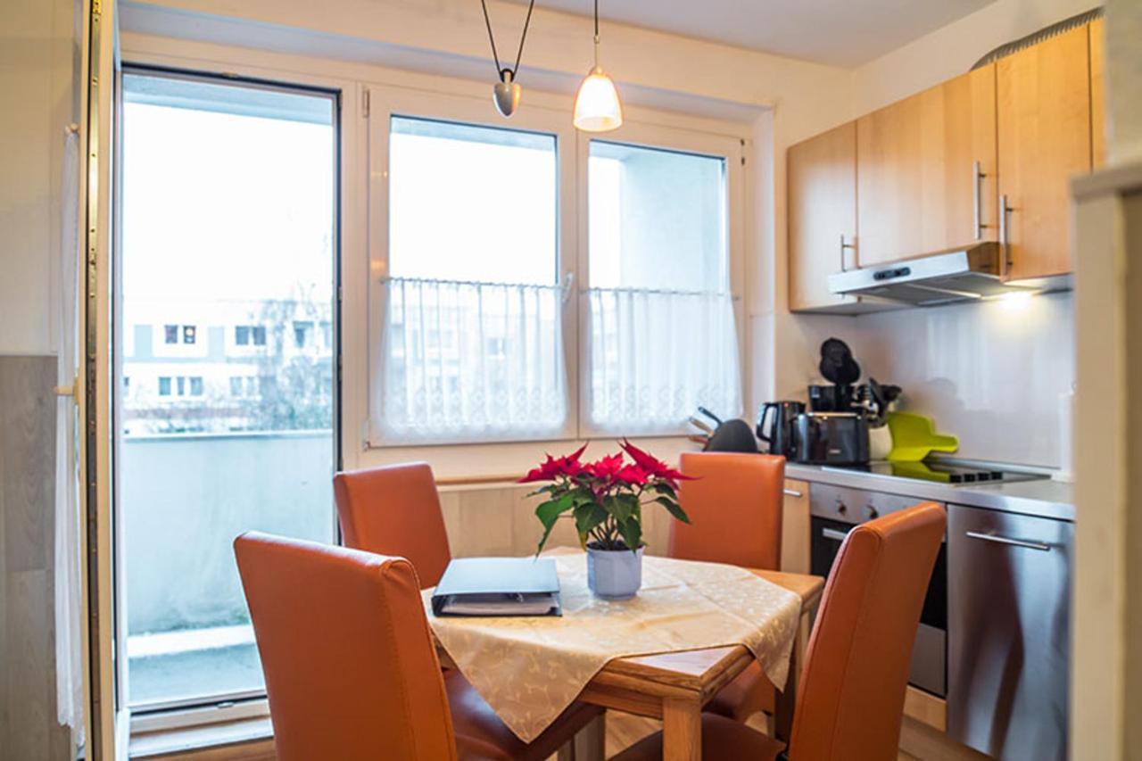 H&H Apartments Im Herzen Der Stadt Teilweise Mit Balkon Ruhig Zentral Modern Mit Kueche 格赖夫斯瓦尔德 外观 照片