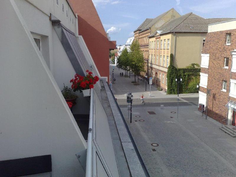 H&H Apartments Im Herzen Der Stadt Teilweise Mit Balkon Ruhig Zentral Modern Mit Kueche 格赖夫斯瓦尔德 外观 照片